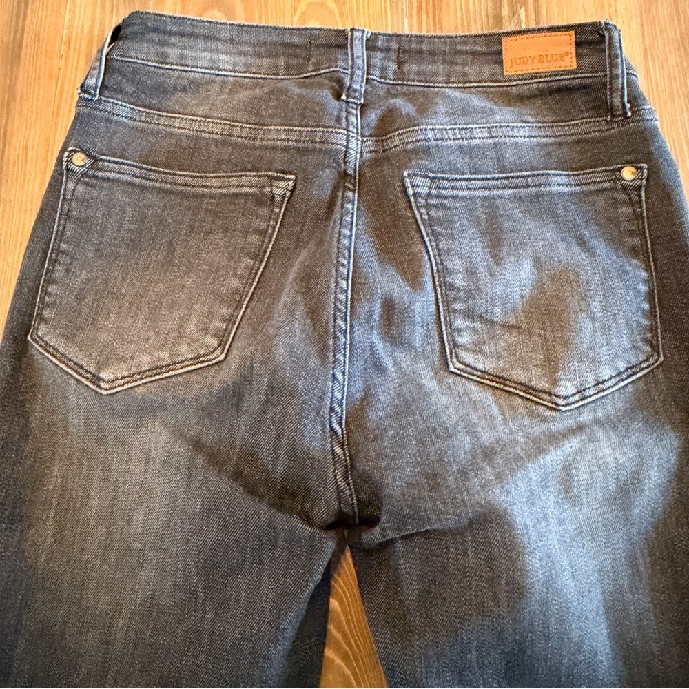 Judy Blue Skinny Fit Faded Black Jeans - Picture 4 of 6